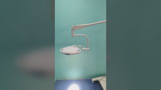 Lámpara de funcionamiento LED con soporte móvil BR-OT300L
